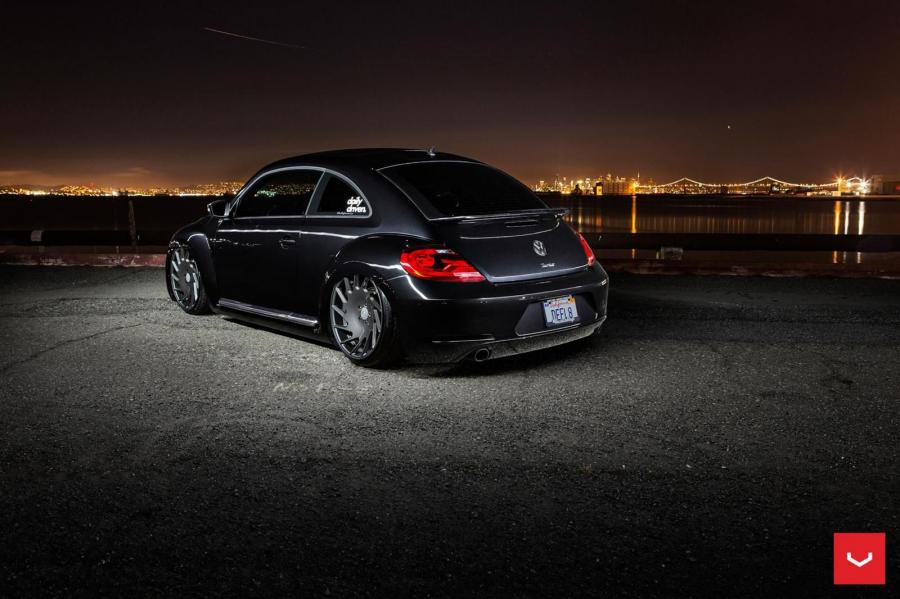  Volkswagen Beetle on Vossen Wheels (VLE1) 2015 года  (фото 4 из 7)